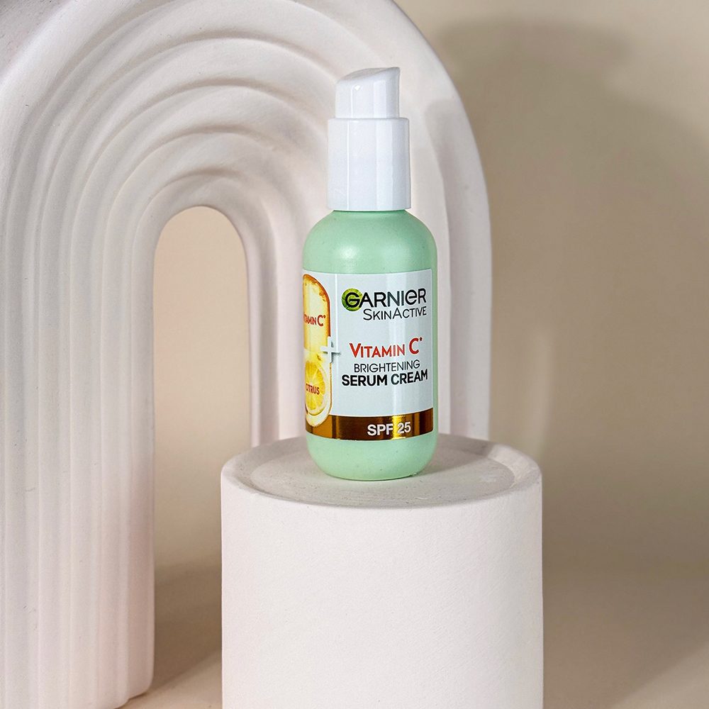 کرم سرم روشن کننده ۲در ۱ ویتامین C سی گارنیر Garnier Vitamin C Serum Cream SPF 25